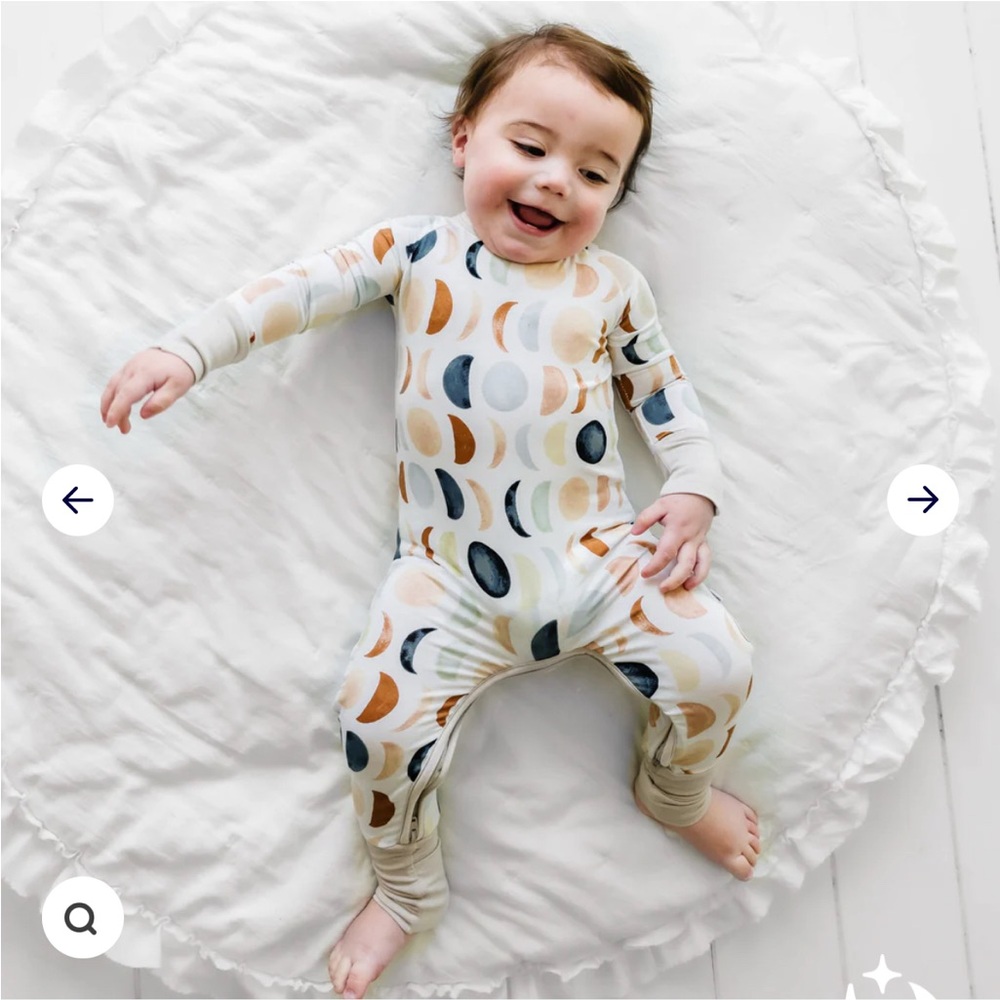 Little sleepies Luna Neutral Crescent Zippy 3T